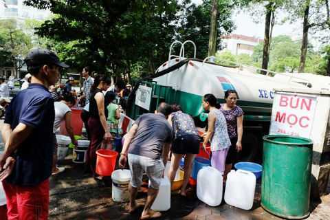 Mất nước trên diện rộng, Hà Nội giải thích lý do