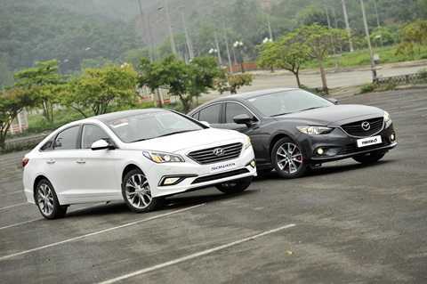 1 tỷ đồng mua Hyundai Sonata 2015 hay Mazda6 2014?