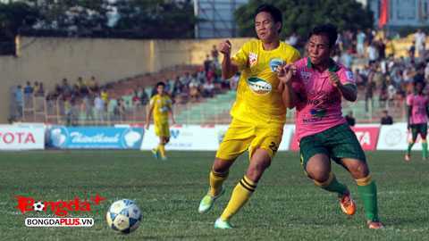FLC Thanh Hóa 1-0 Đồng Tháp: Xứ Thanh lên đầu bảng