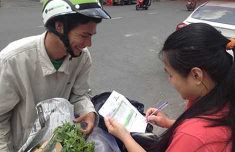 Rộ trào lưu săn rau hữu cơ 'xấu nhưng sạch' giá cao