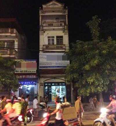 Hà Nội: Đến nhà họ hàng chơi, nam thanh niên rơi từ tầng 4 tử vong