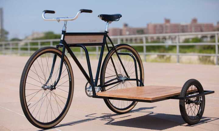 Xe đạp giản đơn kiểu sidecar có giá gần trăm triệu đồng