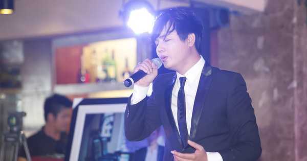 Quang Hiếu ra mắt album nhạc xưa