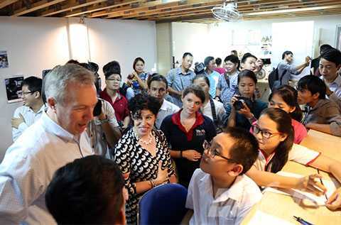 Đại sứ Hoa Kỳ thăm tổ chức học tập cộng đồng tại Đà Nẵng