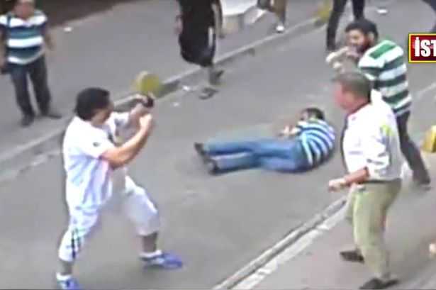 Clip du khách đại chiến với người địa phương gây ‘bão’ truyền hình