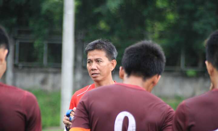 HLV U19 Lào ngại nhiều cầu thủ U19 Việt Nam