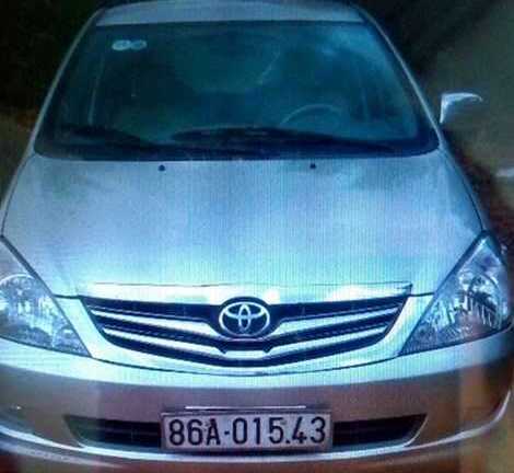 Đi xe sang giả làm khách, cướp tiền mừng đám cưới