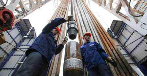 Giá dầu giảm: Nga đang hứng chịu thảm họa từ 'lời nguyền tài nguyên'