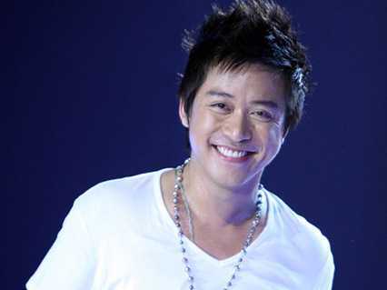 Tuấn Hưng, Siu Black, Phước Sang, Chánh Tín vướng nợ nần