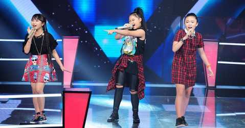 Giọng hát Việt nhí: 'Rapper nhí' Hà Vy trổ tài ấn tượng