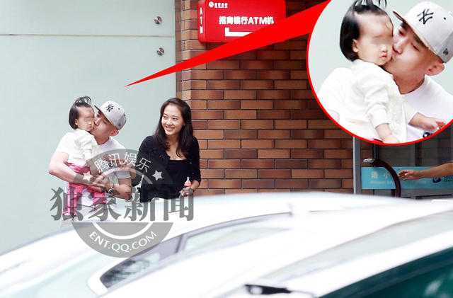 Ngôi sao Tây du ký lộ diện bên vợ con sau 7 tháng 