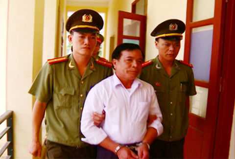 Bắt giam Chủ tịch xã ăn chặn tiền của đối tượng chính sách