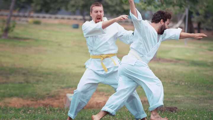 Video: Đấu võ karate theo phong cách stop-motion siêu hài hước