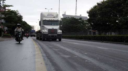 Phó Thủ tướng chỉ đạo làm rõ trách nhiệm việc quốc lộ 5 bị hằn lún