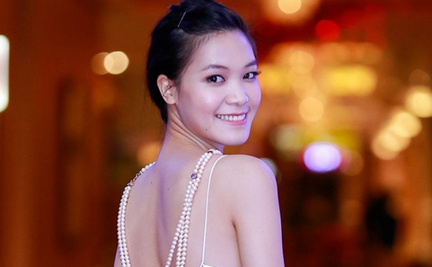 Hoa hậu Thùy Dung: 'Khi yêu, tôi không đòi xe hơi, nhà lầu'