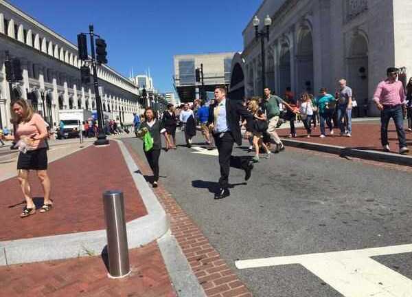 Nổ súng tại nhà ga gần Quốc hội Mỹ