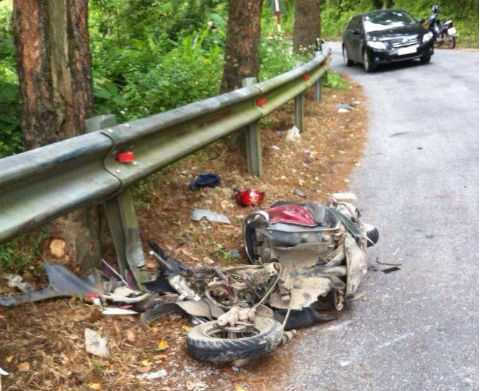 Đôi nam nữ chết thảm khi đổ đèo ở Tam Đảo