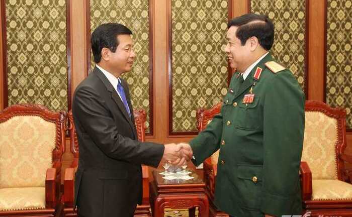 Đại tướng Phùng Quang Thanh tiếp Đại sứ Lào