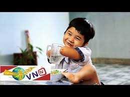 Nụ cười 'chim cánh cụt' Hoài Thương