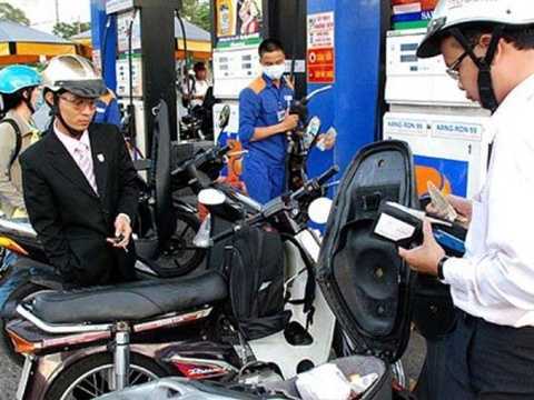 Giá xăng tăng từ 15h ngày 18/9