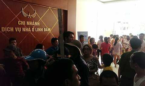 Chưa hết sợ sau cháy chung cư Linh Đàm, dân lại hoảng loạn vì báo cháy nhầm