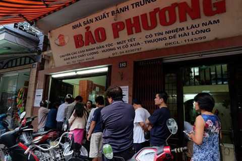 Bí mật ở phố bánh Trung thu Thụy Khuê
