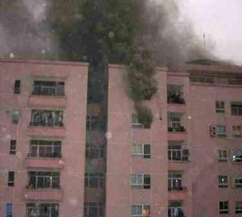 Liên tiếp cháy chung cư, dân nơm nớp 'sống trong sợ hãi'