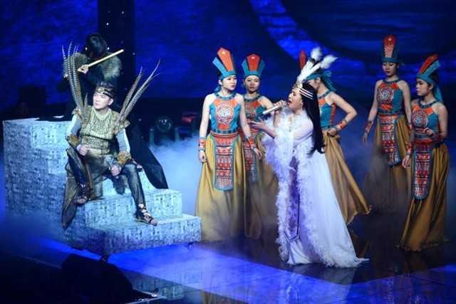 Mr. Đàm: 'Tin Vicky Nhung yêu Tố Ny là trò bẩn trước Gala'