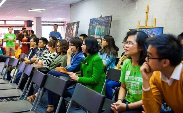 Sôi nổi ngày hội đón tân sinh viên Việt Nam ở Pháp