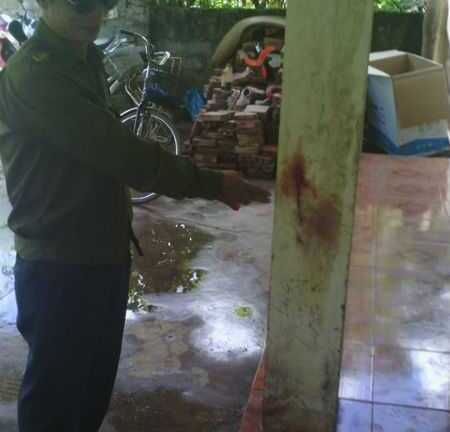 Trạm trưởng y tế chém hai nữ nhân viên rồi tự vẫn