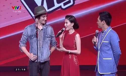 MC Lại Văn Sâm, Phan Anh 'mất điểm' khi dịch sai tiếng Anh