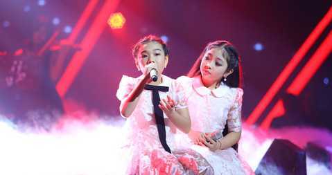 Giọng hát Việt nhí: 'Thần đồng Opera' Phương Khanh làm huấn luyện viên 'nổi da gà'
