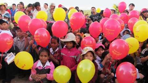 Trên 500 triệu đồng dành tặng trẻ em dân tộc vùng sâu Tây Nguyên