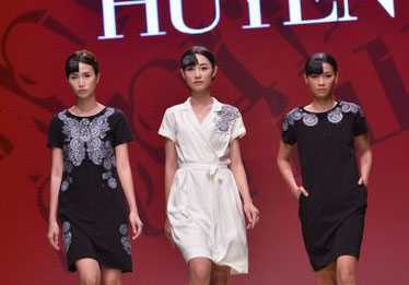 Tuần lễ thời trang Việt Nam xuân hè 2016: Thiết kế đậm dấu ấn thiên nhiên lên ngôi