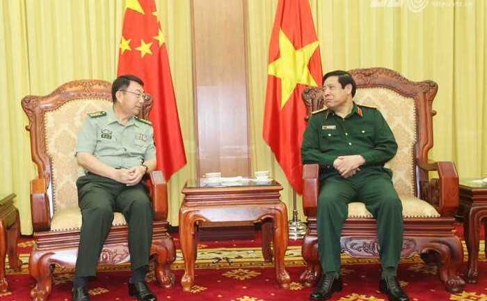 Đại tướng Phùng Quang Thanh tiếp Tùy viên quân sự Trung Quốc