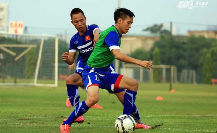 Văn Quyết: Các CLB V-League nên học hỏi Miura