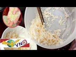 Thực hư chuyện cơm rang chảy nhựa vì gạo giả