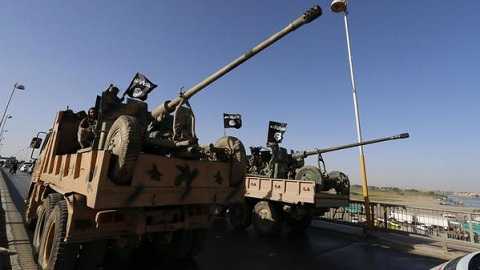 Video: Lộ tẩy mánh khóe cất giấu vũ khí của IS để tránh không kích