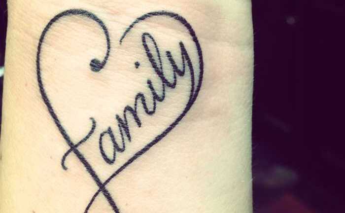 Chỉ có 'cụ già khốt ta bít' mới phán xét người trẻ qua hình xăm