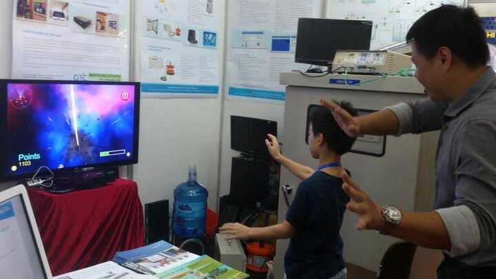 Thú vị cỗ máy nhận diện cơ thể, 'đọc' được cảm xúc