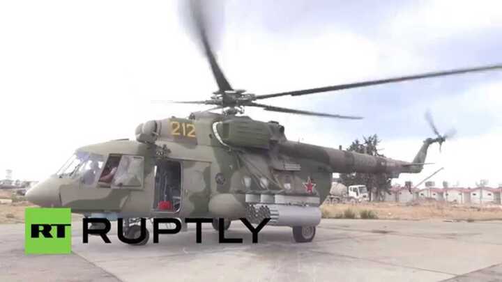 Video: Trực thăng Mil Mi-24 bảo vệ căn cứ không quân Nga ở Syria