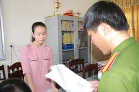 Quảng Bình khởi tố 2 bảo mẫu hành hạ trẻ