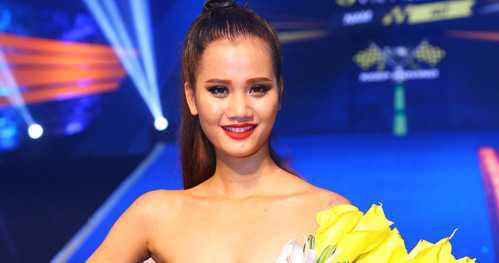 Quán quân Next Top Model 2015 Hương Ly: Tôi mạnh hơn Nguyễn Hợp