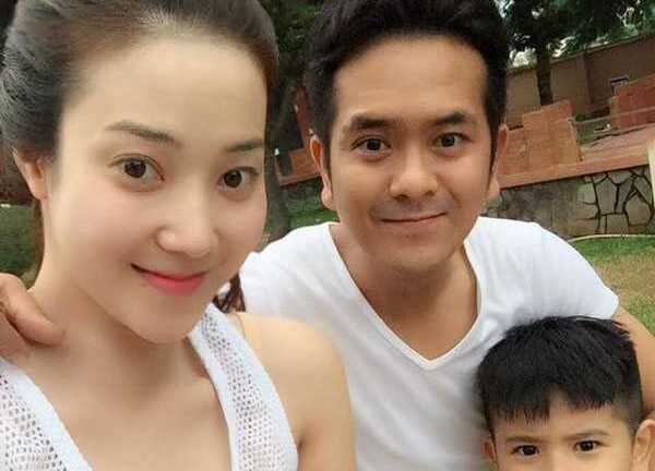 Bé An 'Đất phương Nam' bị chất vấn về chuyện tái hợp vợ cũ