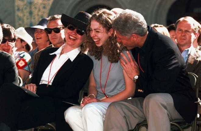 Con tổng thống Mỹ Bill Clinton là tiến sĩ Đại học Oxford