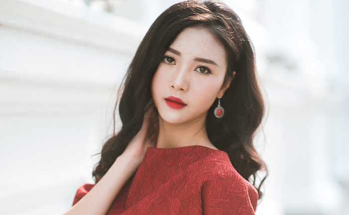 Hot girl 9X Hà thành khoe vẻ đẹp quyến rũ đầy cá tính