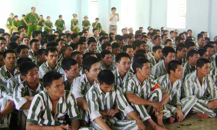 Nghi can 17 tuổi chết tại trại tạm giam: Bộ trưởng Công an chỉ đạo điều tra
