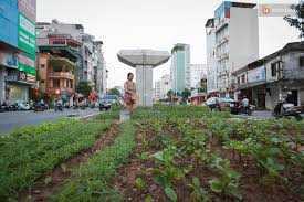 Chết người vì vừa sạc vừa sử dụng smartphone