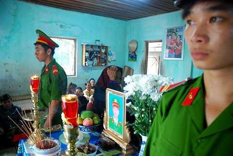 Trung uý công an bị đánh chết: Triệu tập gần 30 đối tượng liên quan