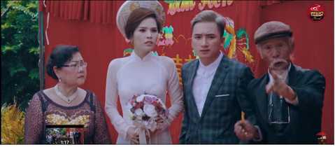 Phan Mạnh Quỳnh diễn xuất trong MV nhái Vợ người ta